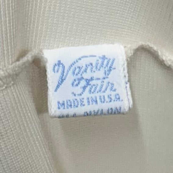 Vintage Vanity Fair Cream Cinched Bust Tie Back Slip Dress Gown W34